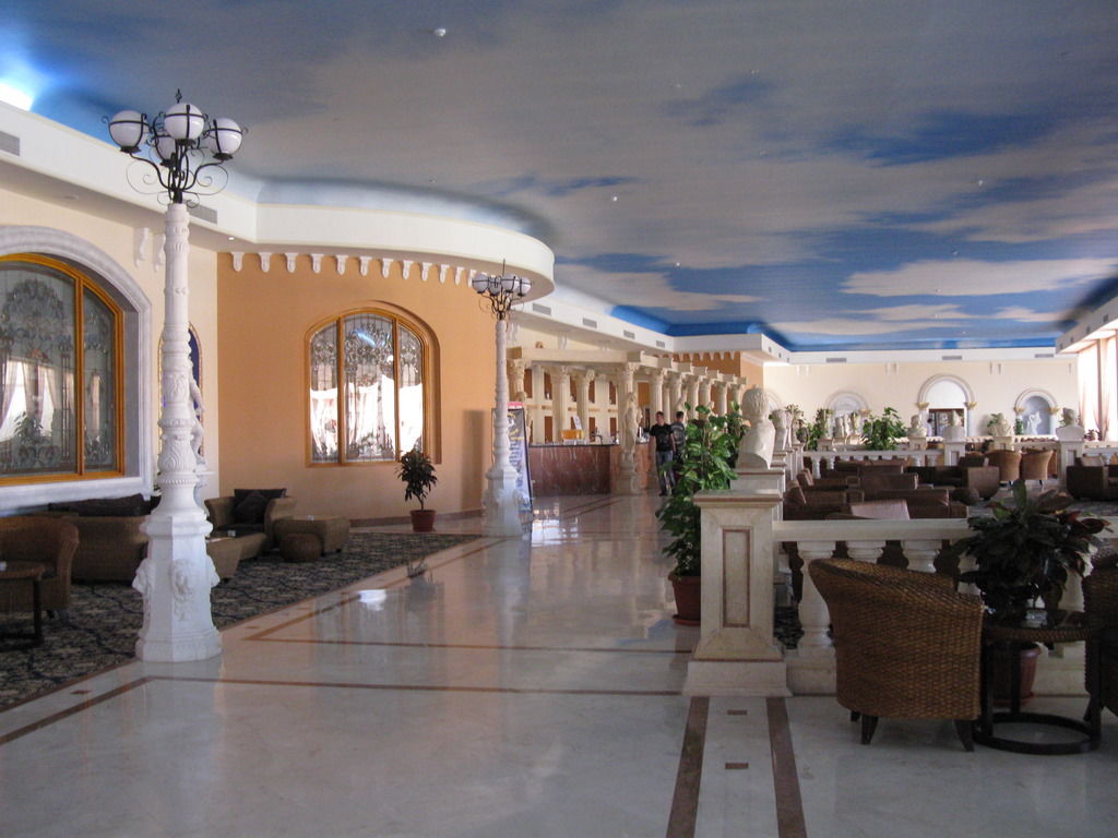 Üdülőközpont Titanic Palace Families And Couples Only Gurdaka